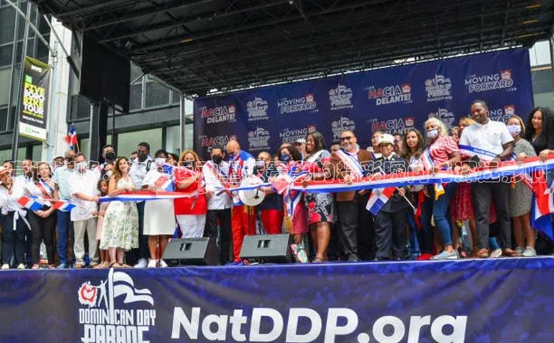 竞速巅峰：汽车运动重大赛事的精彩瞬间与深远影响